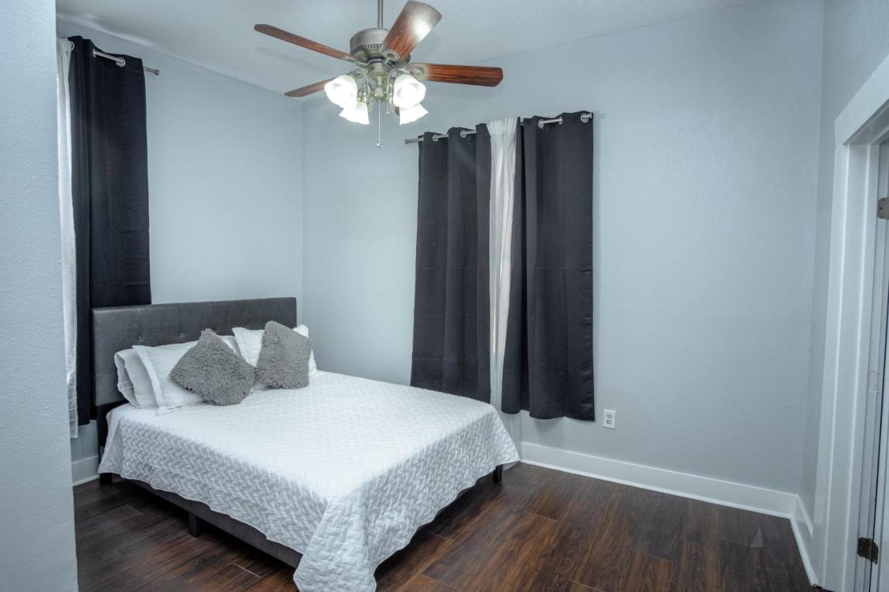 Remodeled Historic 2Br 1Ba House Near Downtown Apartamento San Antonio Exterior foto