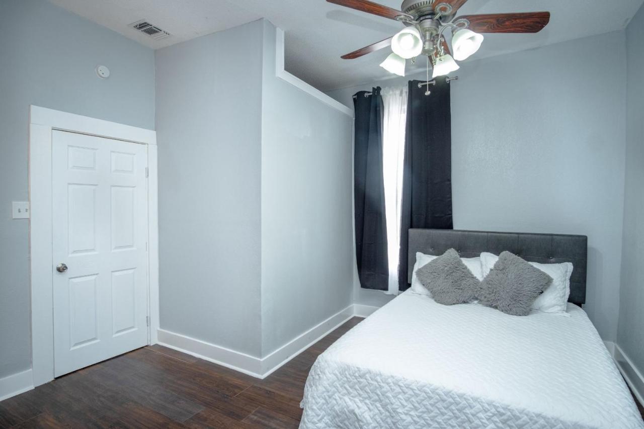 Remodeled Historic 2Br 1Ba House Near Downtown Apartamento San Antonio Exterior foto